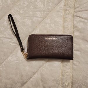 Michael Kors Jet Set Travel Continental Wallet